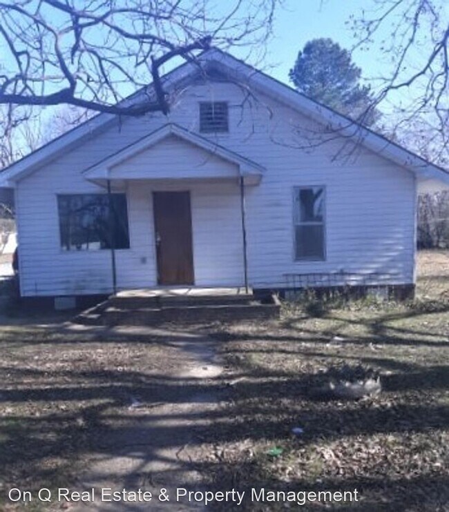 Building Photo - 3 br, 1 bath House - 816 N. Church
