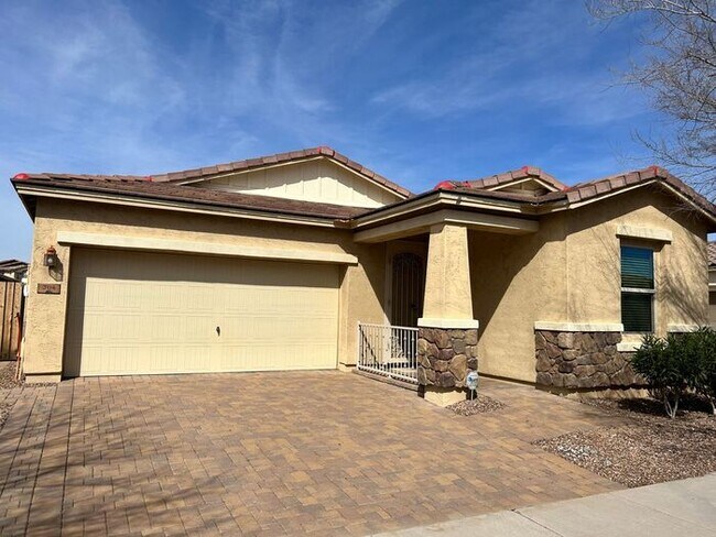 Foto del edificio - 3 Bedroom Single Family in Gilbert