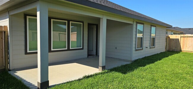 Building Photo - 1114 Toledo Bend Pass