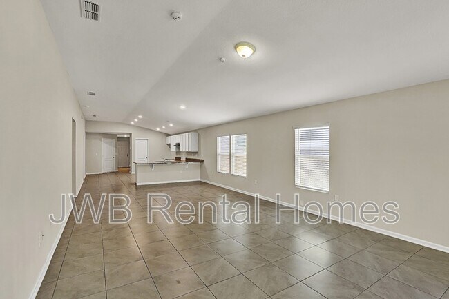 Building Photo - 86833 Iron Rail Ct