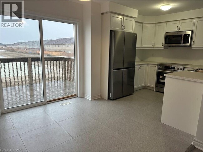 Building Photo - 51 Mayland Trl