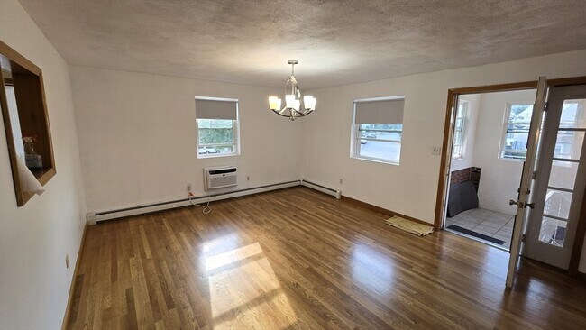 Building Photo - 58 Cuba St