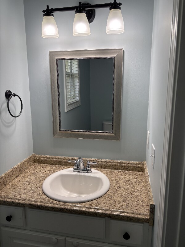 Building Photo - 209 Winterberry Way