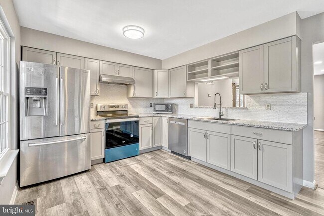 Building Photo - 10266 Brookstone Ct