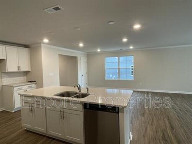 Foto del edificio - 800 Bellewood Gardens Dr