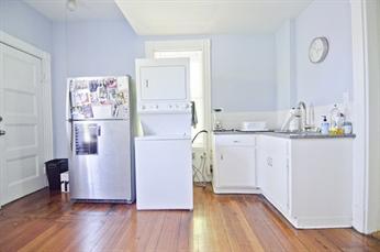 Building Photo - 121 Ashmont St