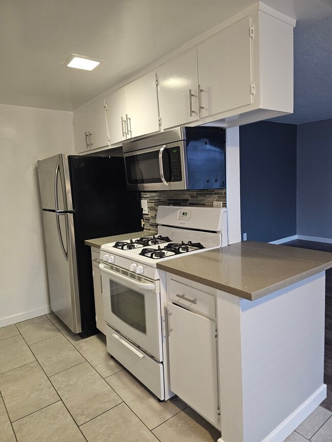 Photo - 20810 Amie Ave (Torrance, CA) Apartment