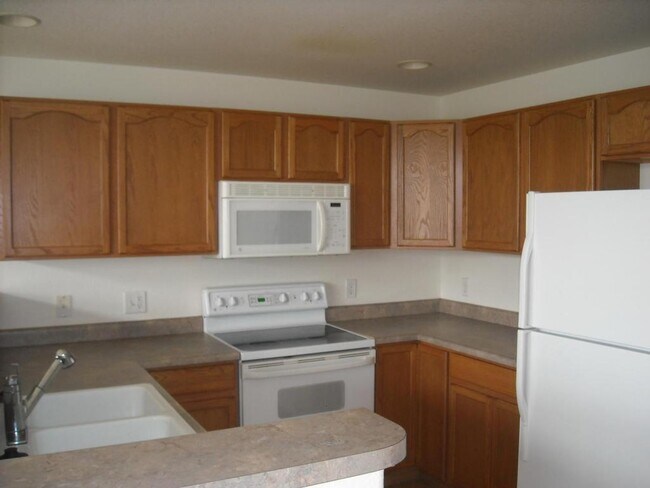 Building Photo - 6456 Range Overlook