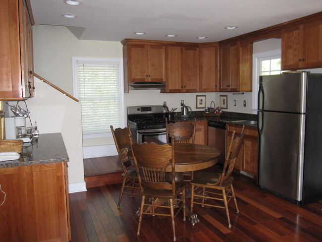 Kitchen with Granite counter tops - 4661 Kimages Wharf Rd