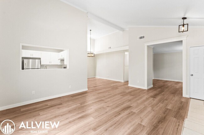 Foto del edificio - Charming San Juan Capistrano Home with Garage & Modern Amenities