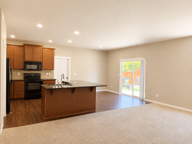 Foto del edificio - 3918 Southlake Dr SE