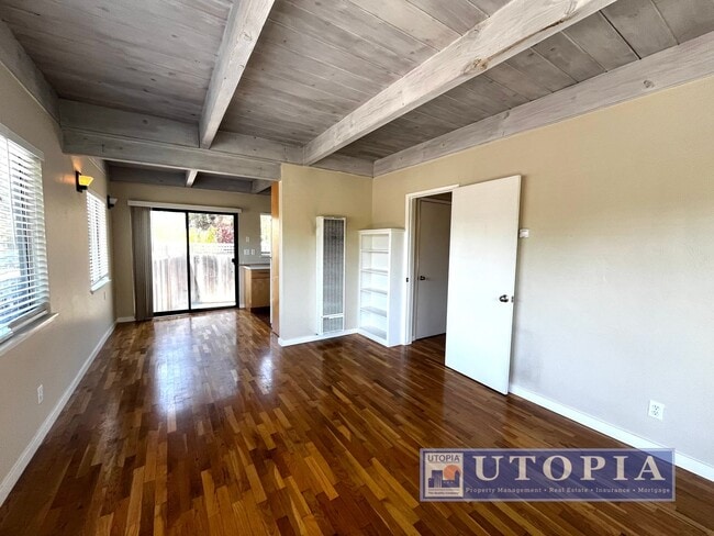 Building Photo - 416 Ocean View Ave