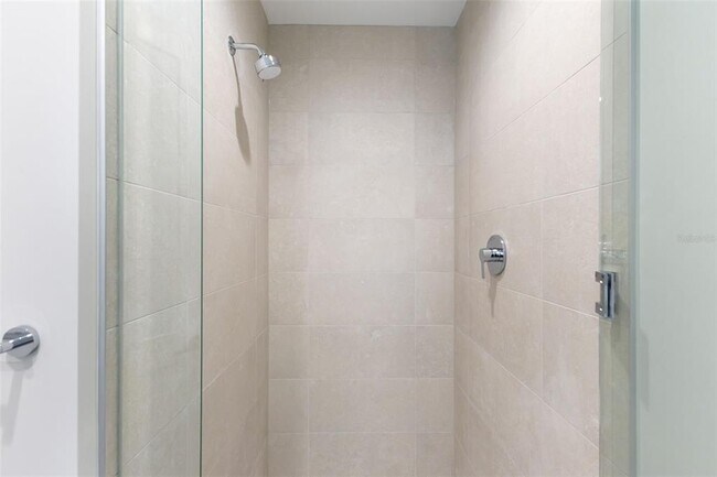 Building Photo - 275 1st Ave S