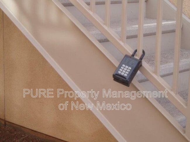 Building Photo - 6800 Vista Del Norte Dr NE