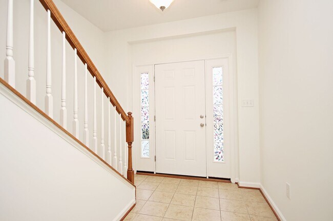 Foto del edificio - Dog-Friendly Pavilions at Pantops Townhome