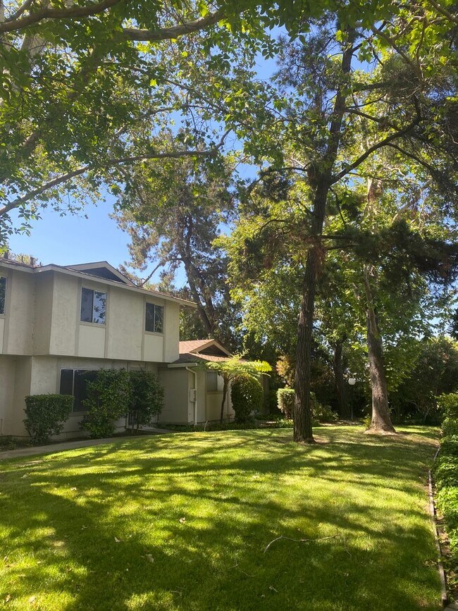 Foto del edificio - 1567 Ivycreek Cir
