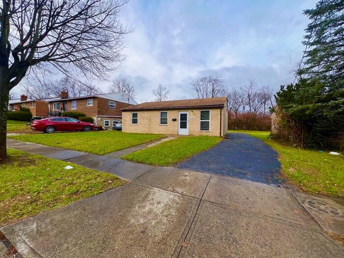 Primary Photo - Classic ranch-style home with off-street p...