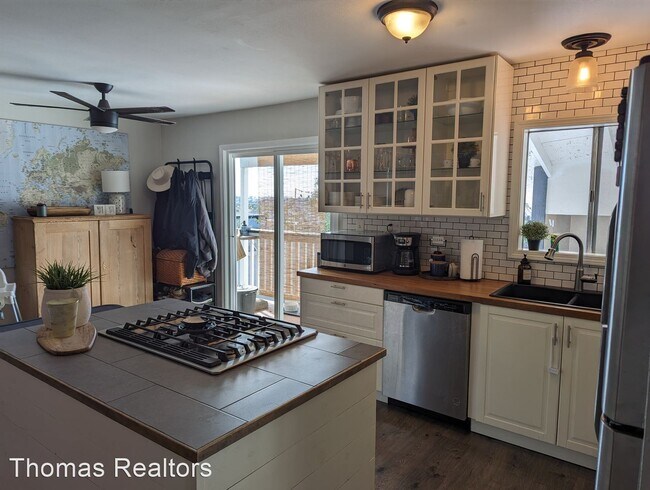 Foto del edificio - 3 br, 1 bath House - 734 Selma Place