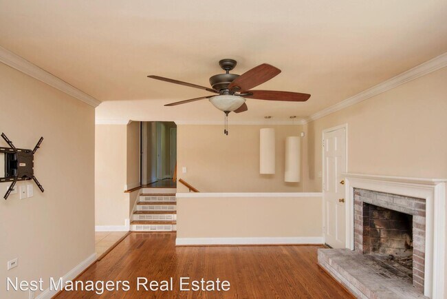 Building Photo - 3 br, 2 bath House - 2519 Mirror Lake Drive
