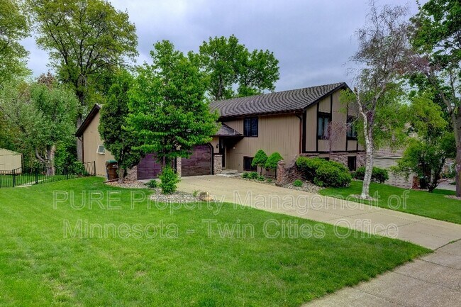 Foto del edificio - 10025 Beard Ave S