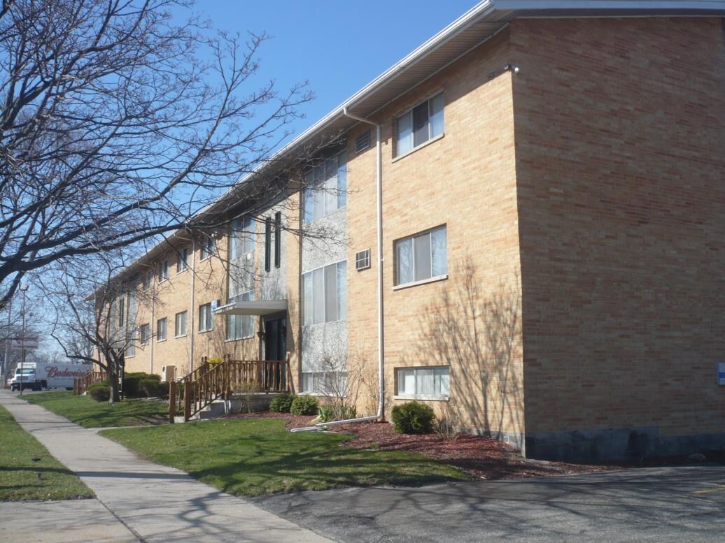 Foto principal - The Elmhurst Apartments