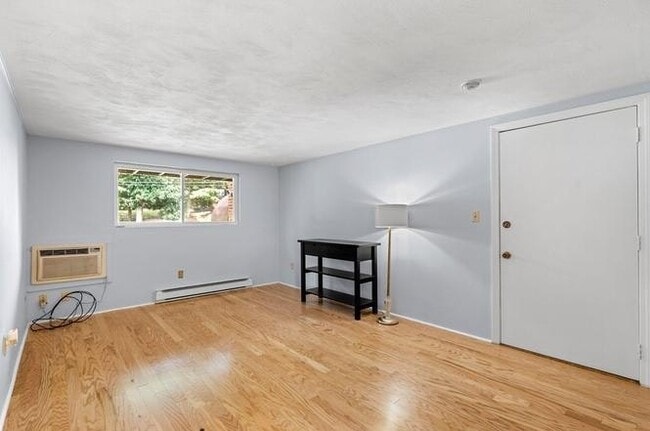 Building Photo - 7 Wampus Ave