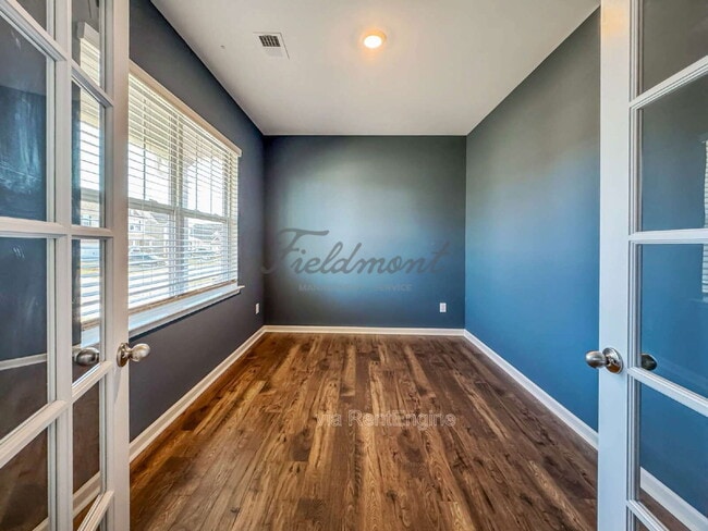 Foto del edificio - 322 Gammon Ln