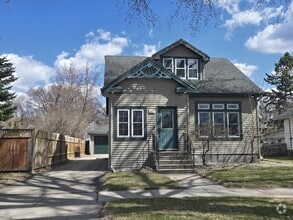 Building Photo - 1011 Cottonwood St