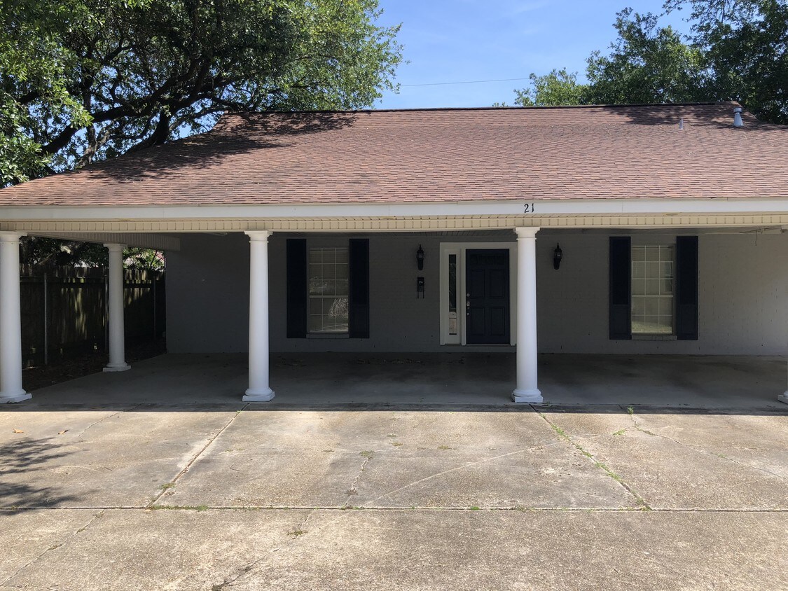 21 Willow Dr, Gretna, LA 70053 House Rental in Gretna, LA