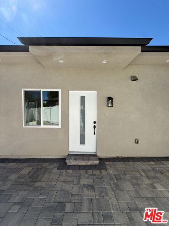 Foto del edificio - 15830 1/2 Blackhawk St
