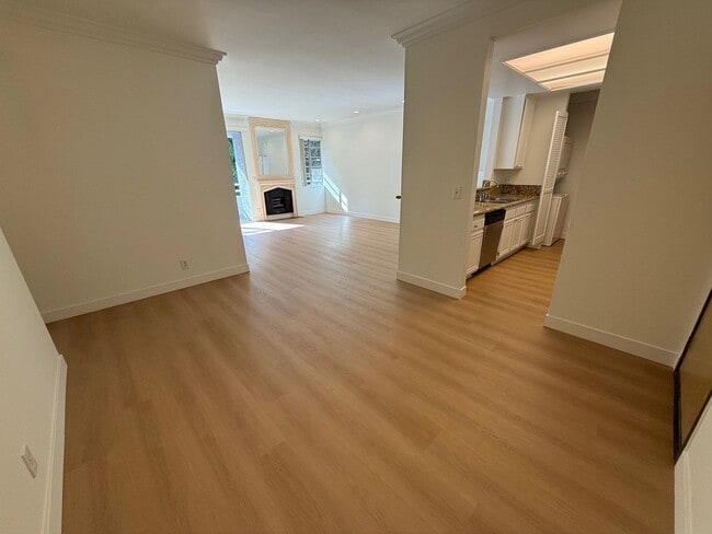 Foto del edificio - 15507 Moorpark St