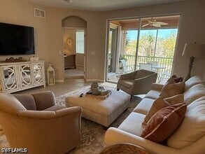 Building Photo - 9621 Spanish Moss Way