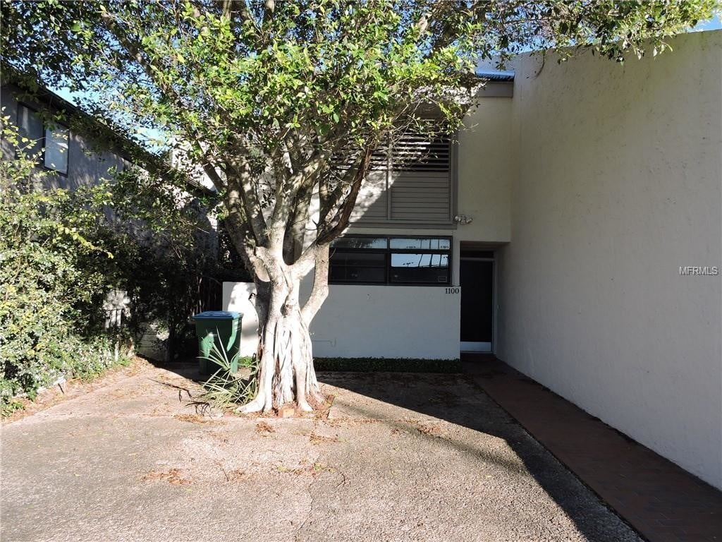 Primary Photo - 1100 Azalea Ln