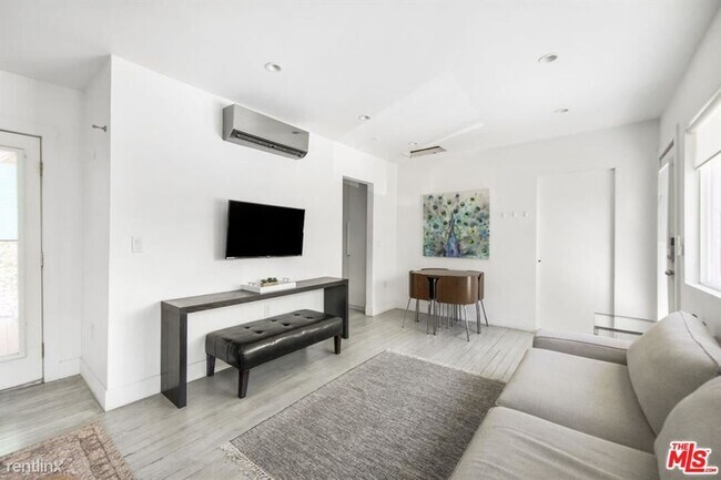 Building Photo - 2 br, 2 bath House - 1417 Echo Park Ave