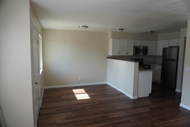Foto del edificio - 3953 N Palm Grove Dr