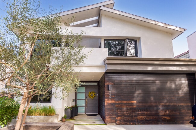 Building Photo - 9401 Kirkside Rd