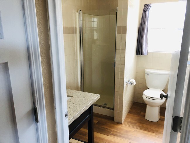 Shower/Bathroom - 2055 S Winchester Blvd