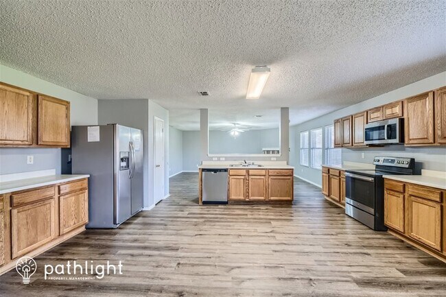 Foto del edificio - 3040 Clemente Drive, Grand Prairie, TX, 75052