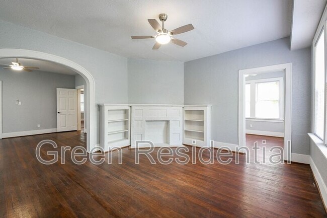 Building Photo - 3015 Isabella St