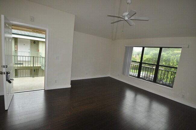 Building Photo - 4090 N Pine Island Rd