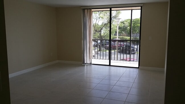 Photo - 8520 SW 133rd Avenue Rd Apartment