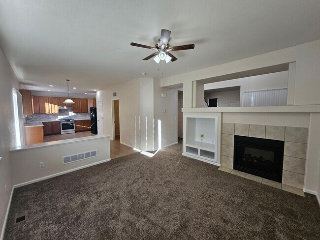 Foto del edificio - Beautiful 4 bedroom home available in Peyton!