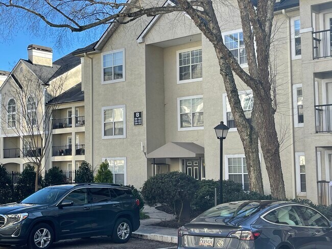 Foto del edificio - 3655 Habersham Rd NE