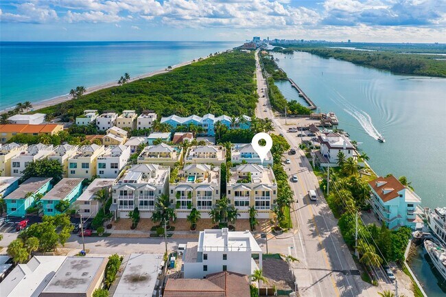 Building Photo - 348 Elm St