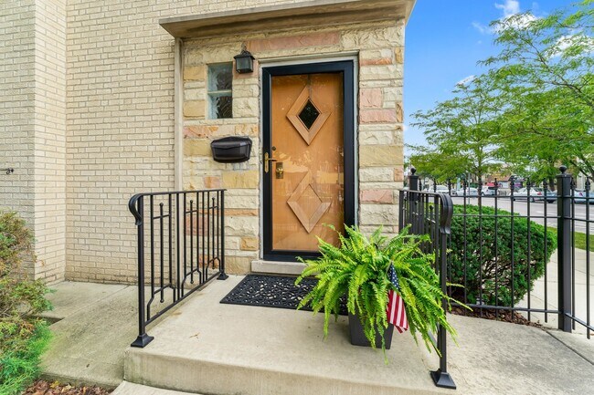 Foto del edificio - 7601 W Belmont Ave