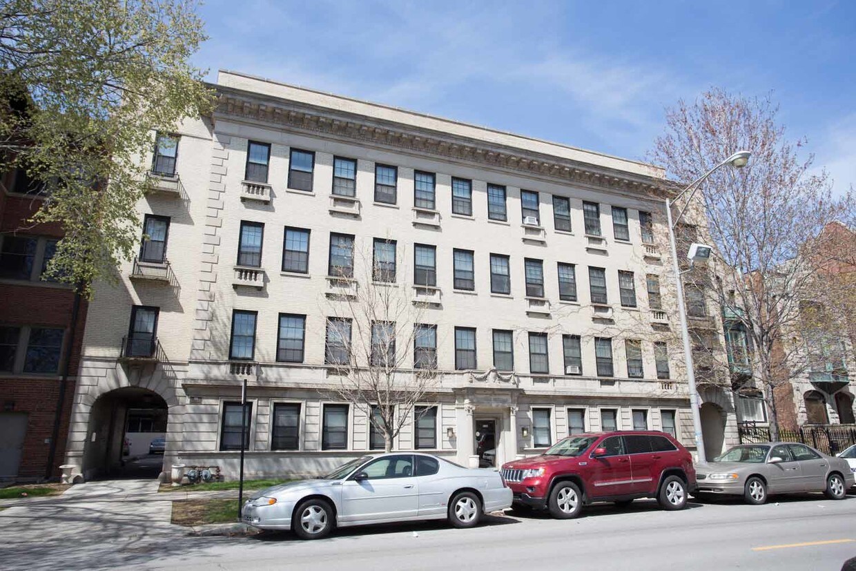 5120 S. Hyde Park Boulevard Apartments Chicago, IL