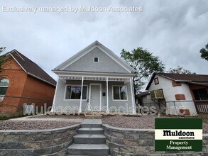 Building Photo - 625 Elm St