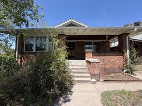 Building Photo - 1201 E Virginia Ave
