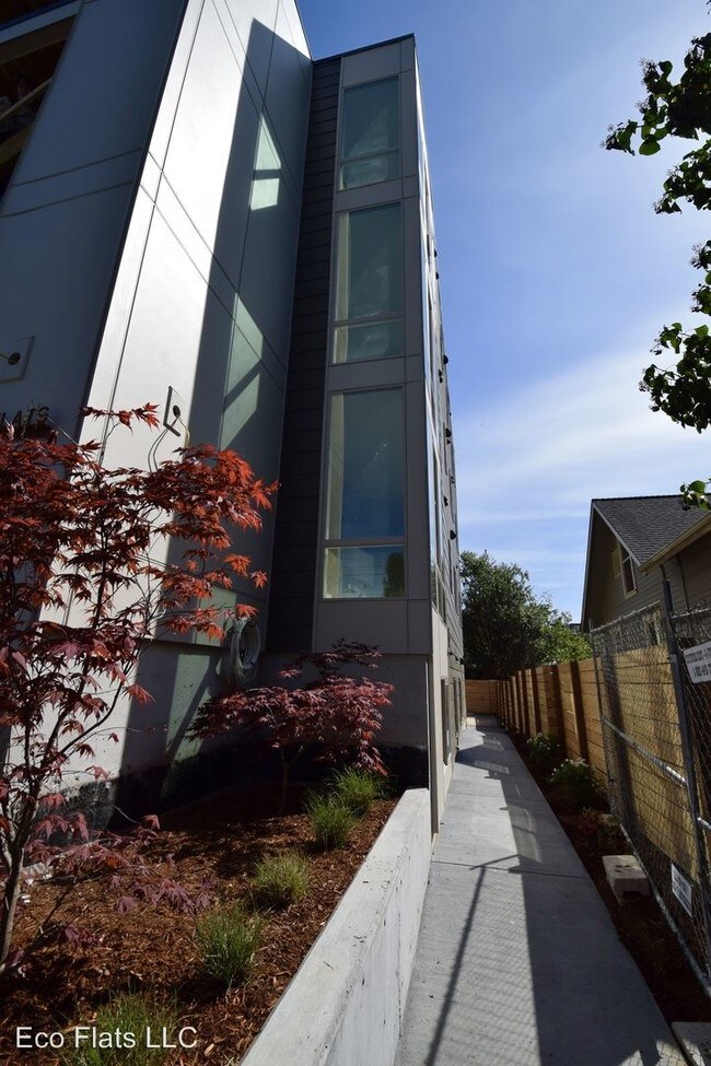 Foto del edificio - 4730 9th Ave NE