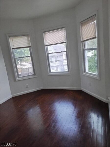 Foto del edificio - 157 Myrtle Ave